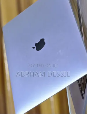 New Laptop Apple MacBook Pro 2022 M2 8GB Apple M2 SSD 256GB