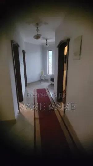 9bdrm House in Addis Abeba, Bole for sale