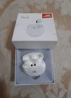 Photo - JBL and Cb Earphone