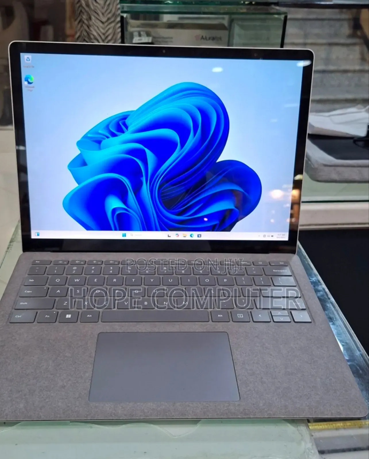 New Laptop Microsoft Surface Laptop 4 16GB Intel Core I7 SSD 512GB