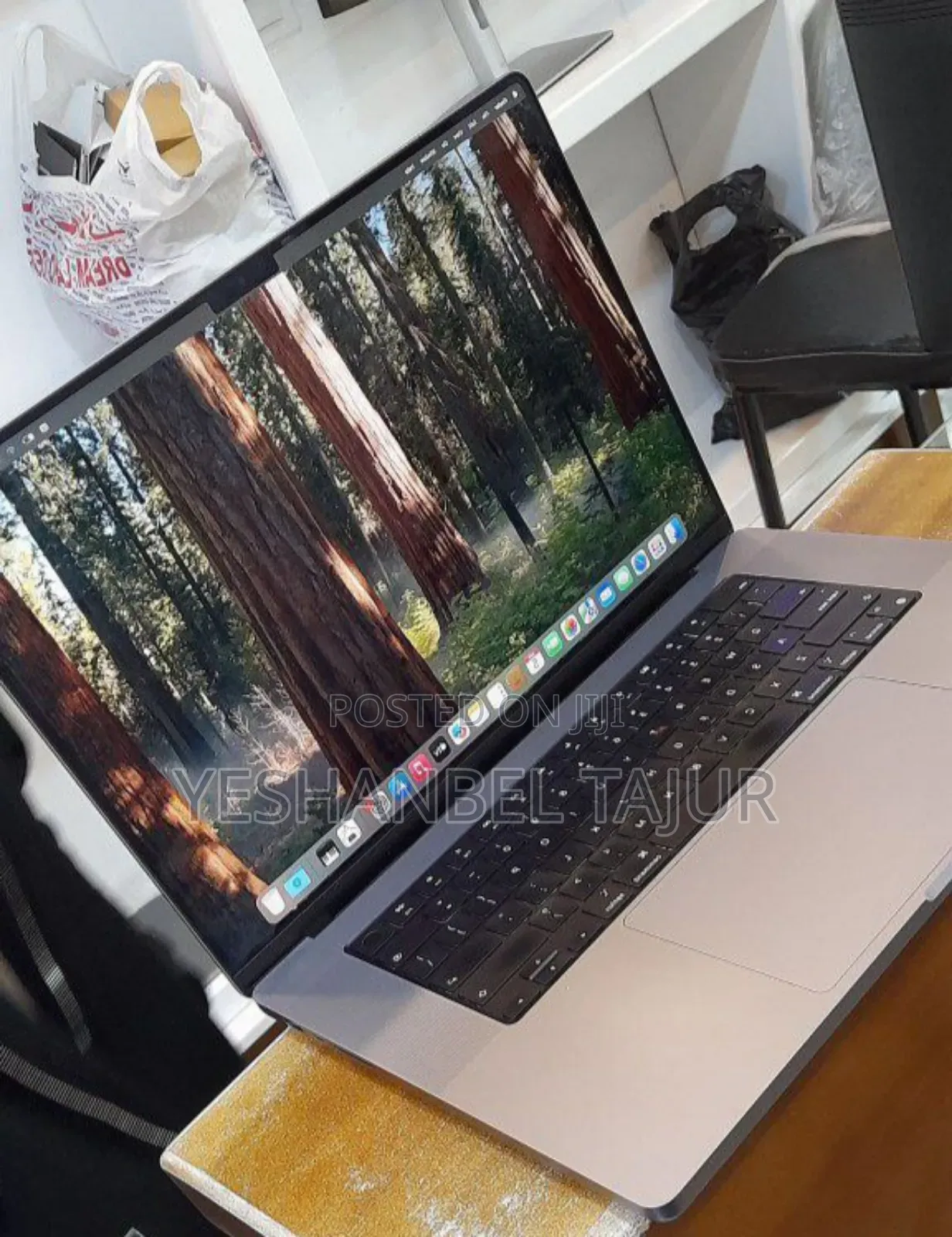 New Laptop Apple MacBook Pro M1 16GB Apple M1 Pro SSD 512GB