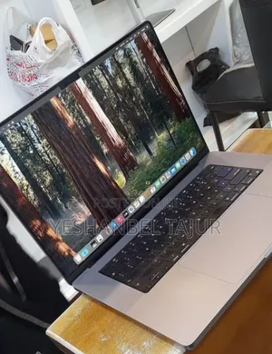 Photo - New Laptop Apple MacBook Pro M1 16GB Apple M1 Pro SSD 512GB