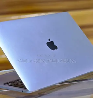 Photo - New Laptop Apple MacBook Pro 2022 M2 8GB Apple M2 SSD 256GB