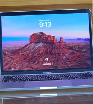 New Laptop Apple MacBook Pro 2022 M2 8GB Apple M2 SSD 256GB