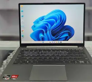 Photo - New Laptop Lenovo ThinkPad Yoga 16GB AMD Ryzen 7 SSD 512GB