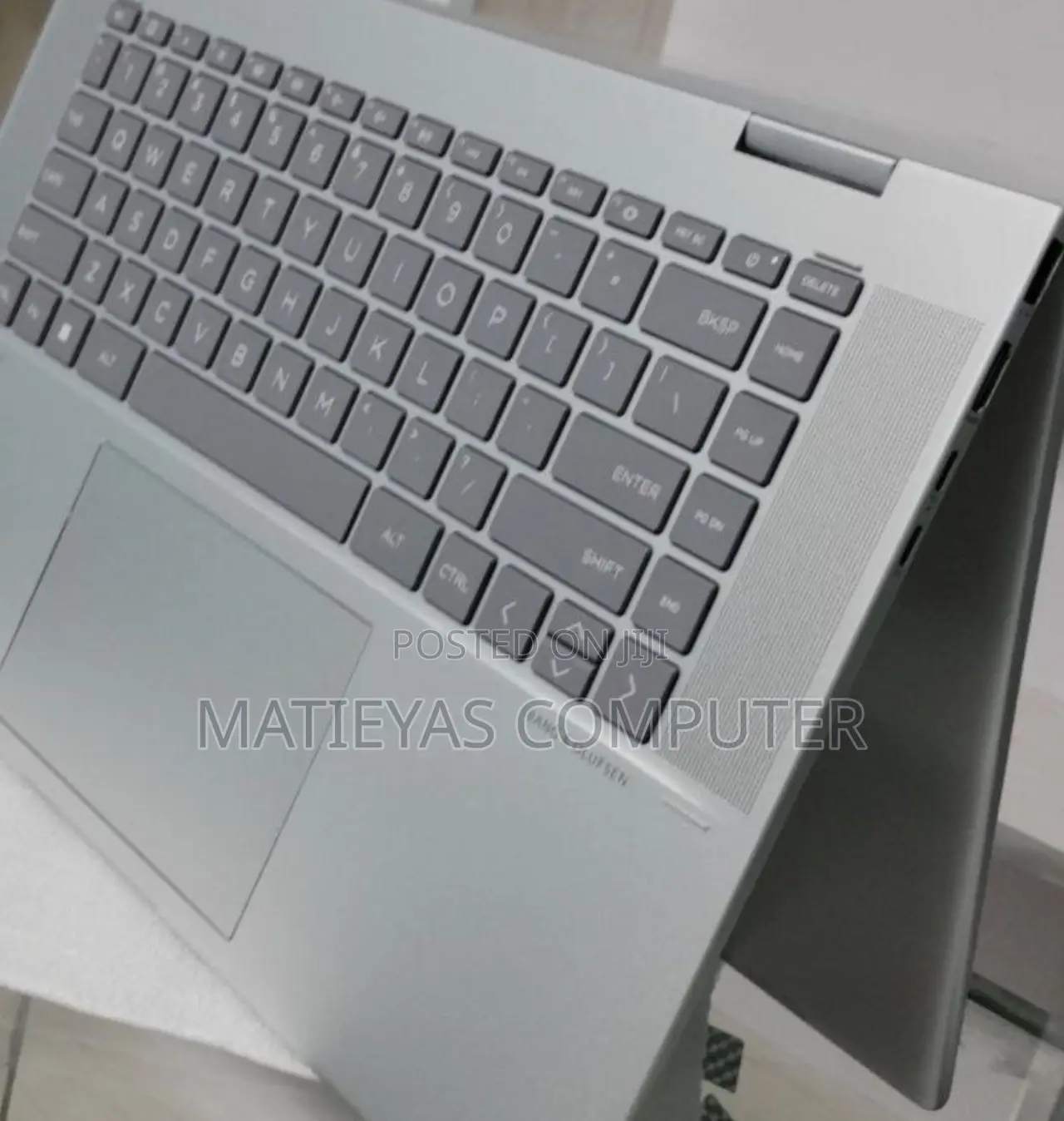 New Laptop HP Envy X360 8GB Intel Core I5 SSD 512GB