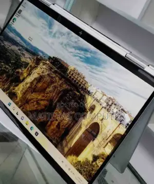 New Laptop HP Envy X360 8GB Intel Core I5 SSD 512GB