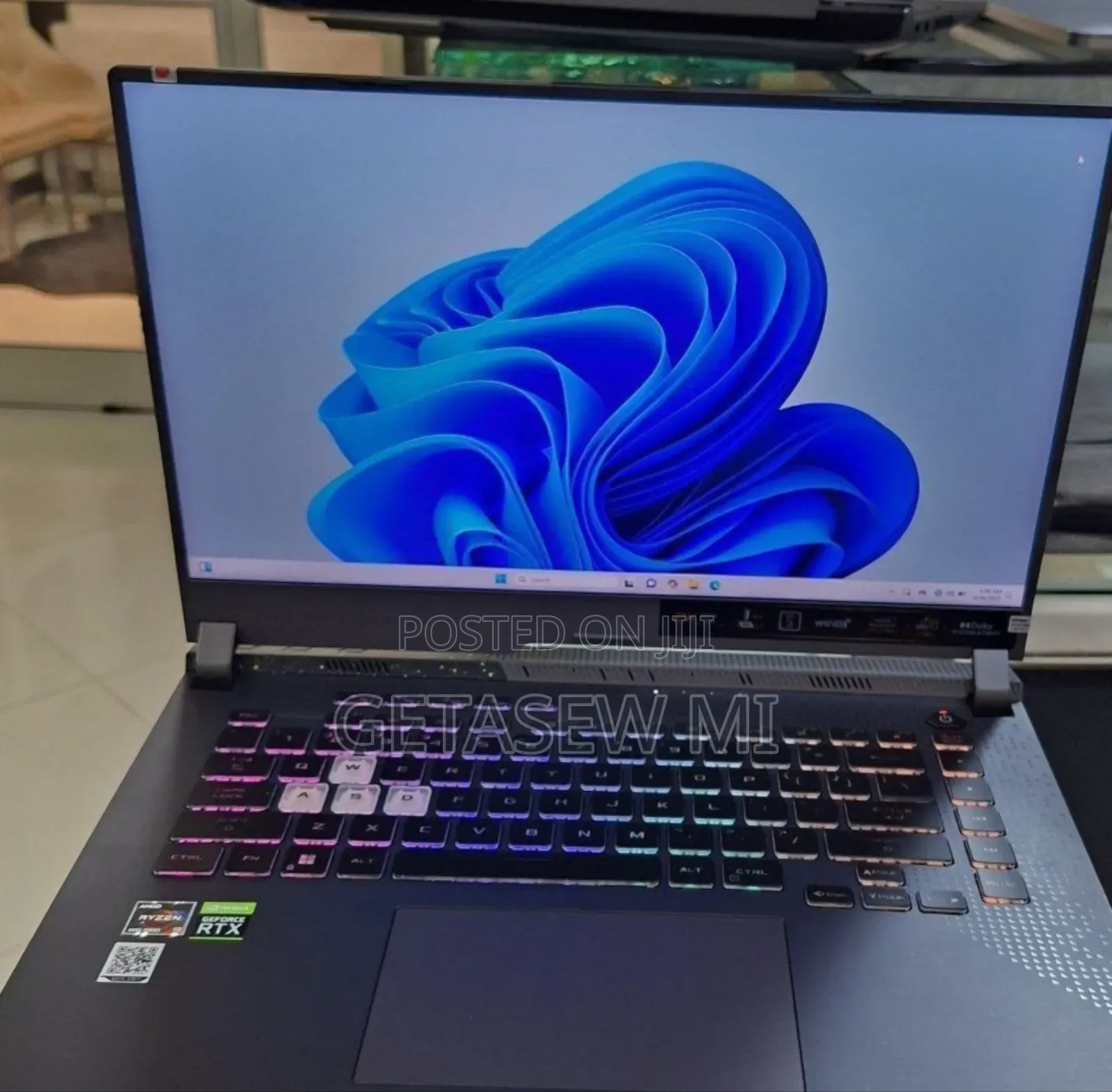 New Laptop Asus ROG Strix G15 16GB AMD Ryzen 9 SSD 512GB