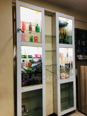 Display (ዲስፕሌ) for Cosmetic