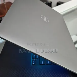 New Laptop Dell Precision 15 3520 32GB Intel Core I9 SSD 1T