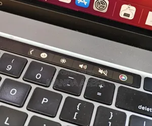 New Laptop Apple MacBook Pro 2019 16GB Intel Core i9 SSD 1T