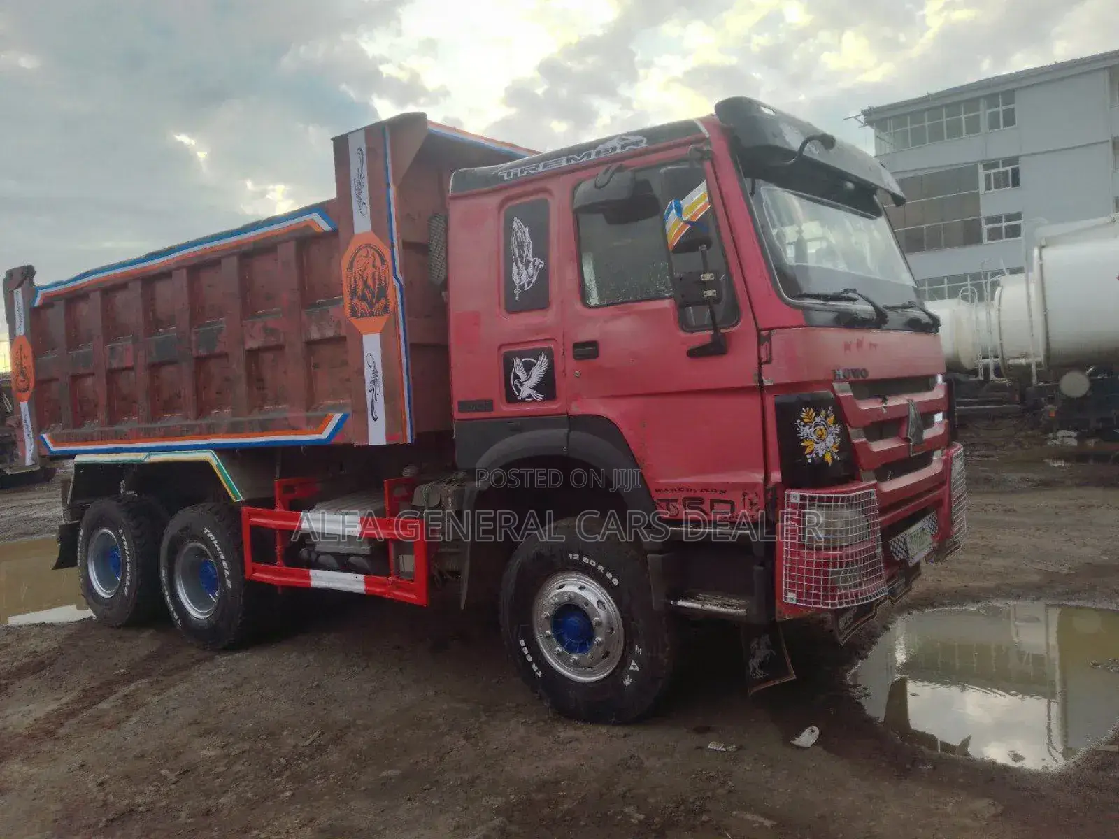 2017 ሞዴል ጎማ 75% ታርጋ 90 ሺ ቤት