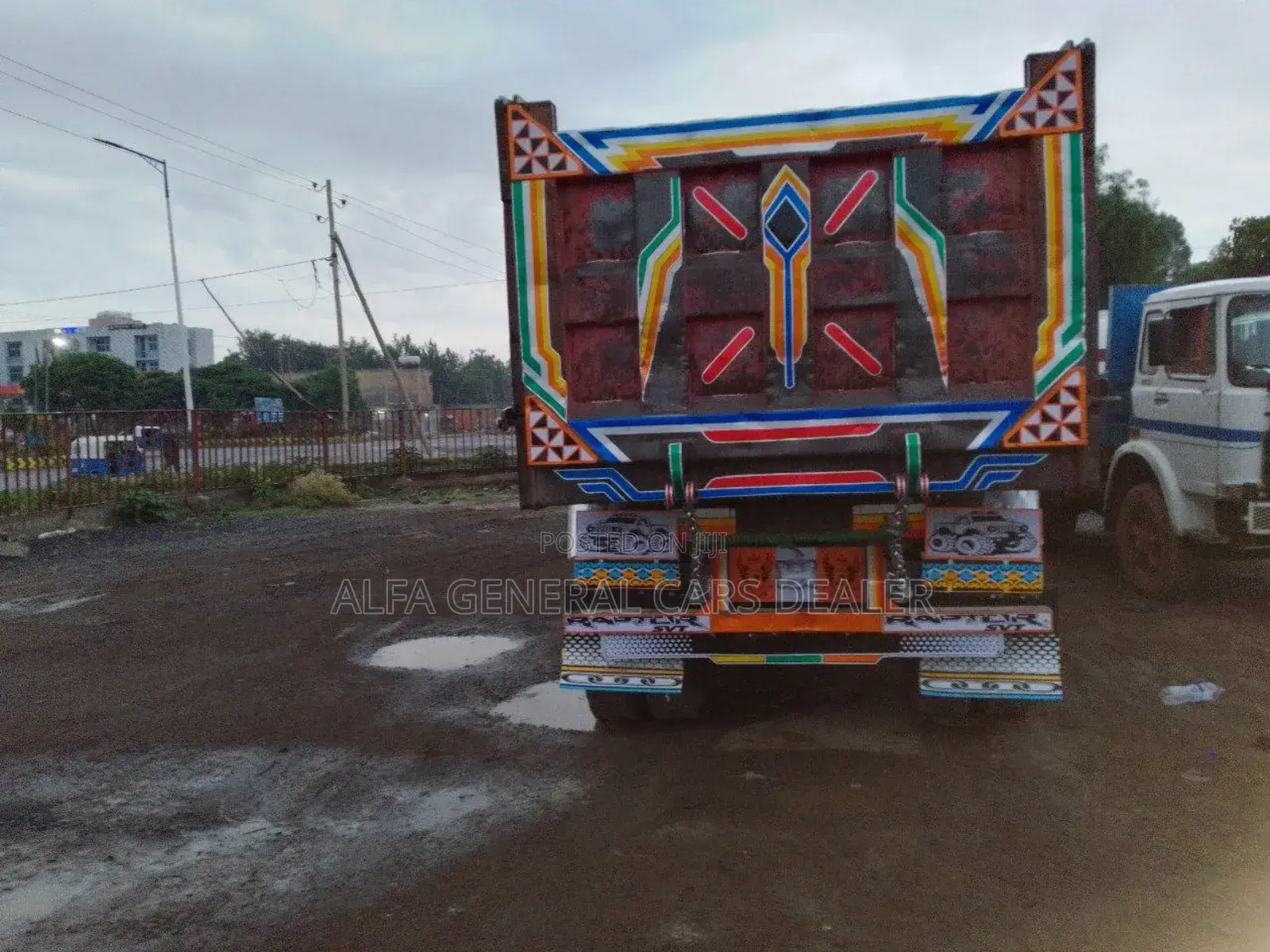 2017 ሞዴል ጎማ 75% ታርጋ 90 ሺ ቤት