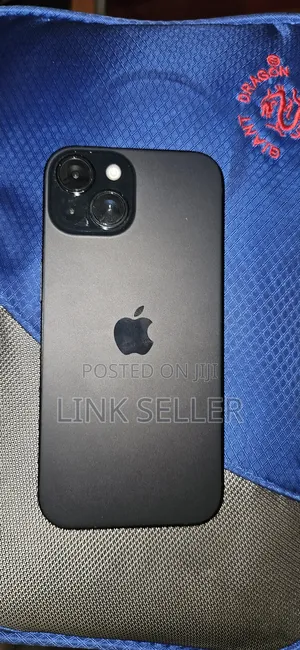 Photo - Apple iPhone 15 128 GB Black