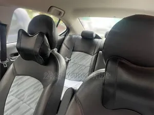 Mitsubishi Attrage 2022 Silver