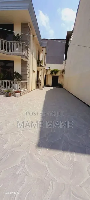 7bdrm House in Addis Abeba, Bole for sale