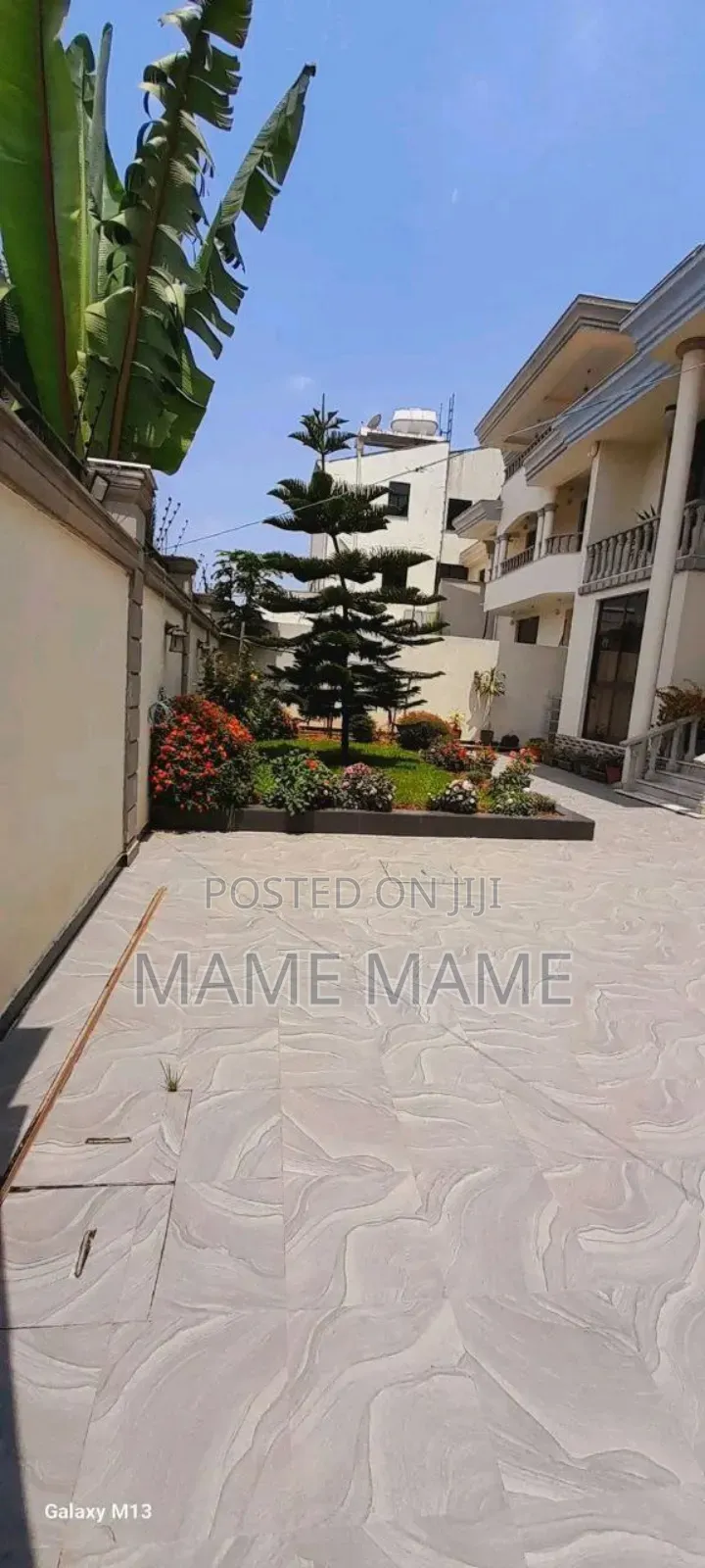 7bdrm House in Addis Abeba, Bole for sale