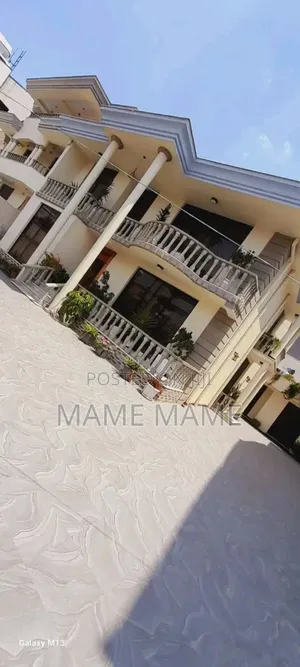 7bdrm House in Addis Abeba, Bole for sale
