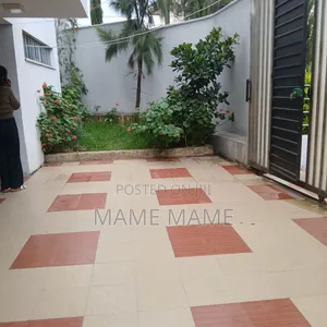 8bdrm House in Addis Abeba, Bole for sale