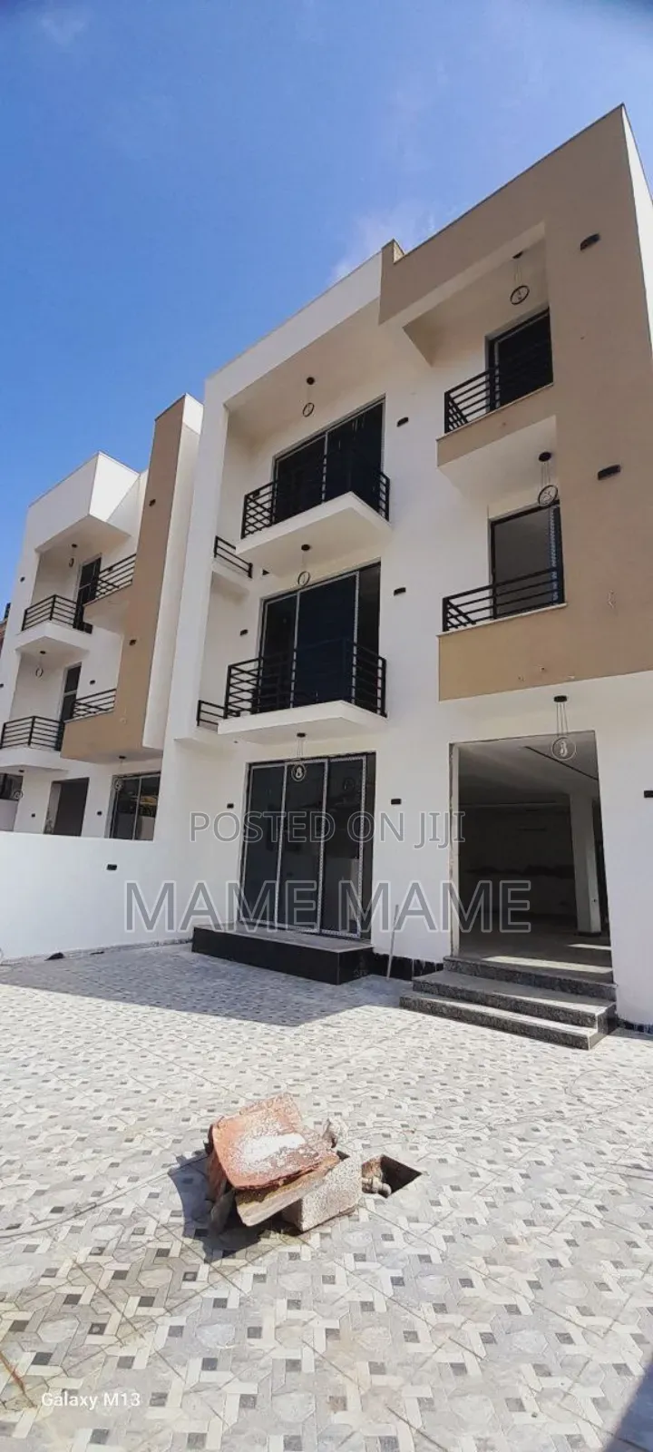 10bdrm House in Addis Abeba, Bole for sale