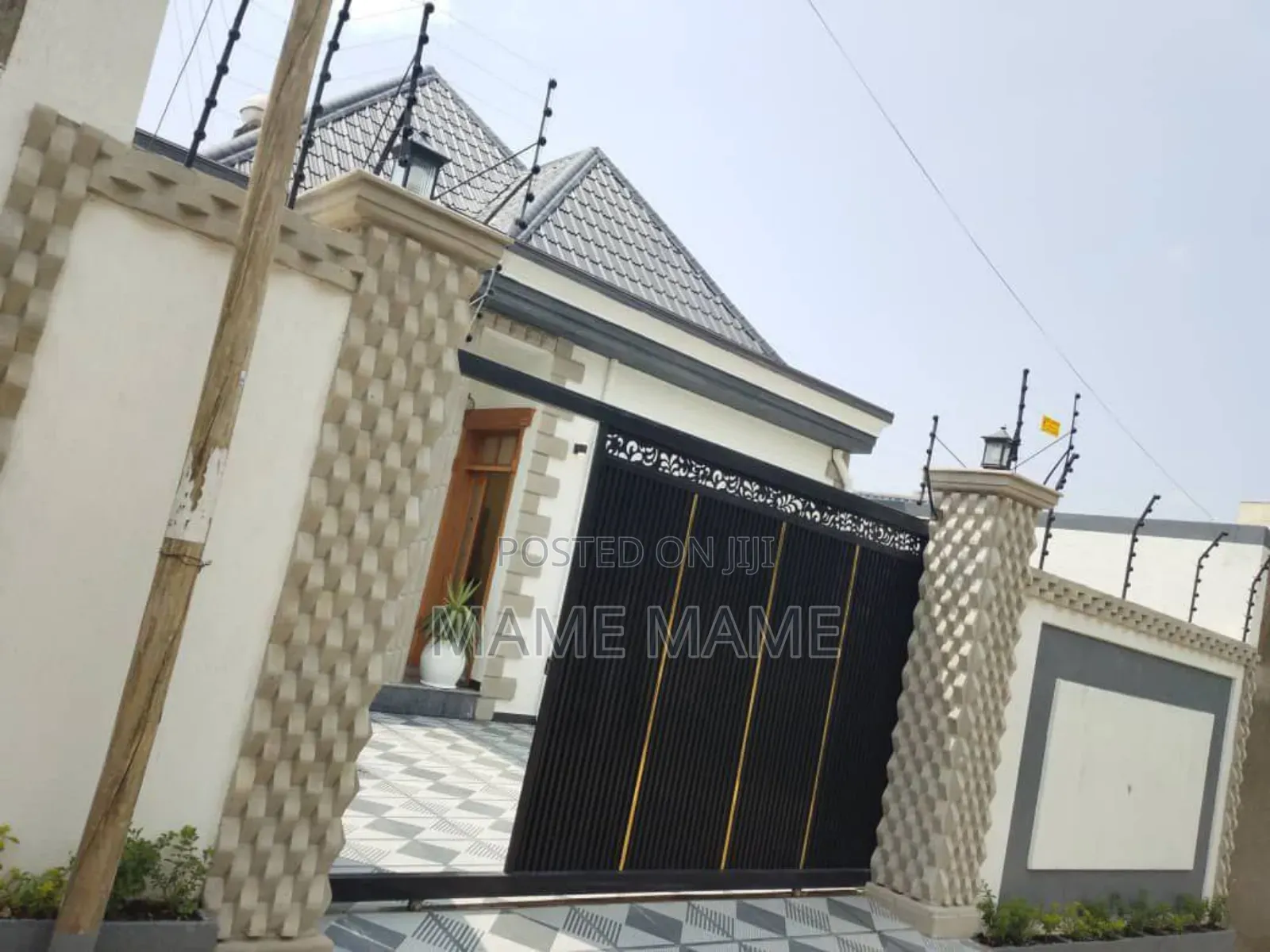 5bdrm Villa in Addis Abeba, Bole for sale