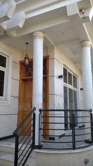 5bdrm Villa in Addis Abeba, Bole for sale