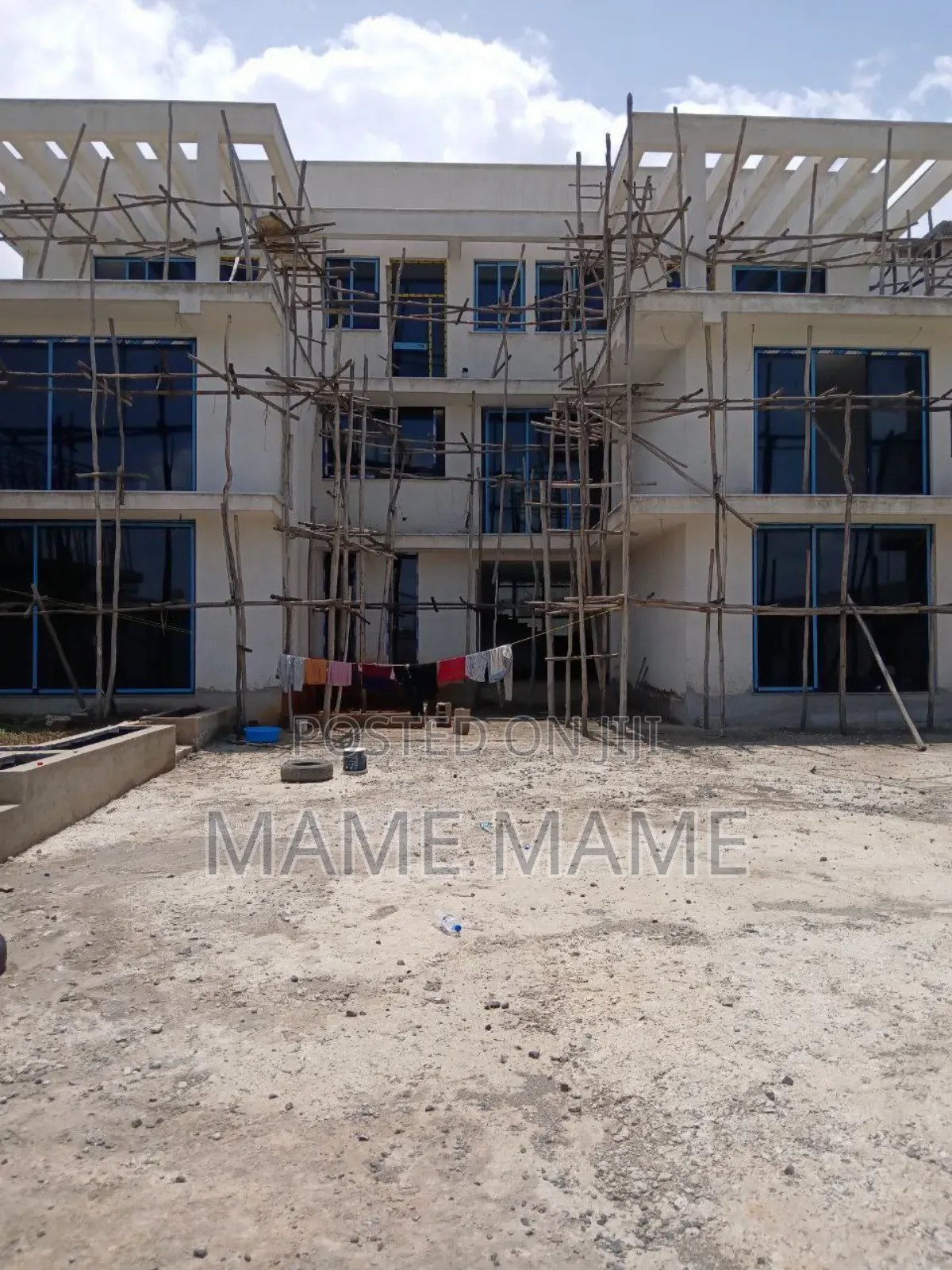 8bdrm House in Addis Abeba, Bole for sale