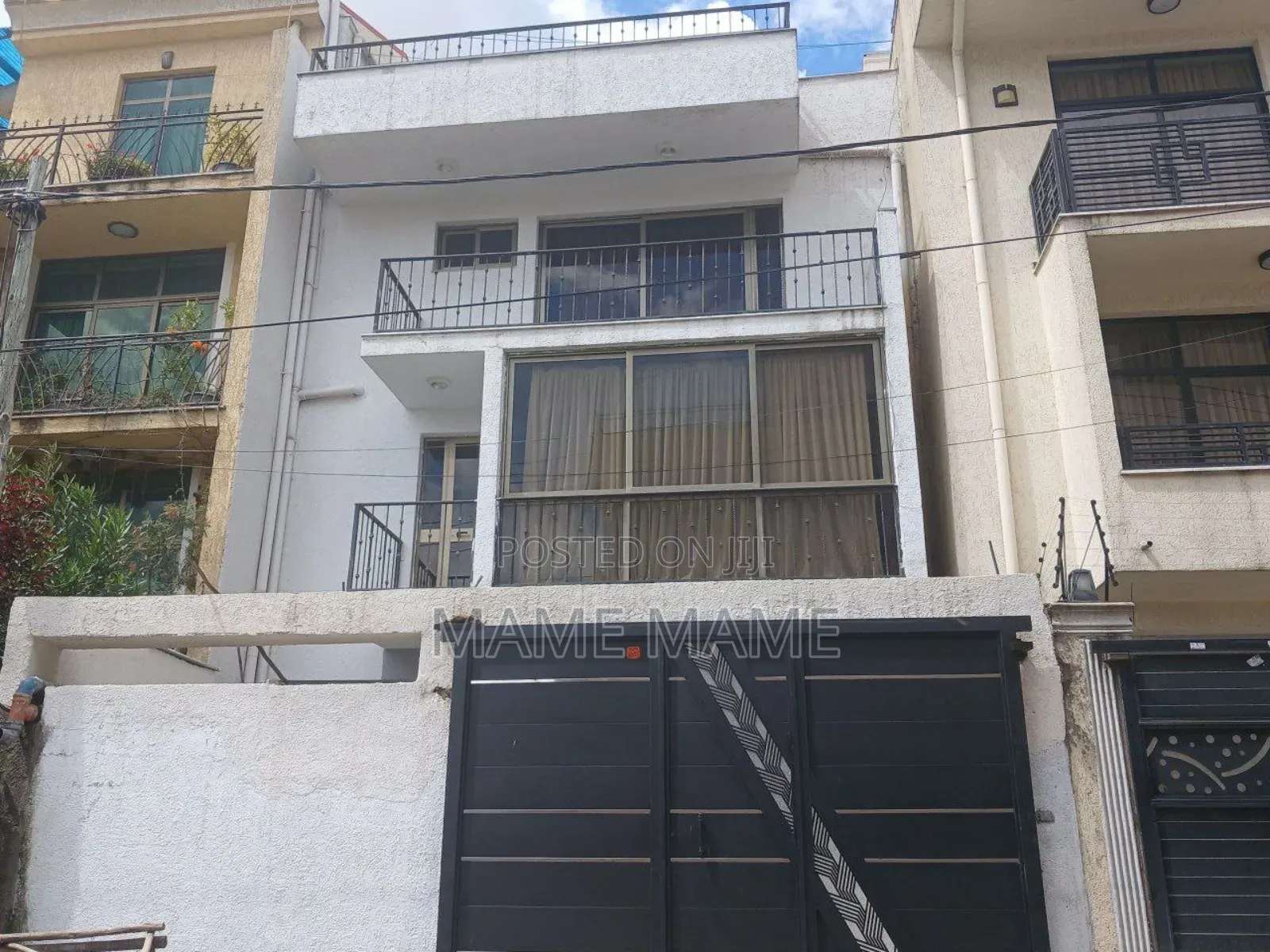 8bdrm House in Addis Abeba, Bole for sale