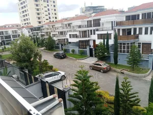 6bdrm House in Addis Abeba, Bole for sale