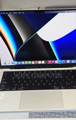 Photo - New Laptop Apple MacBook Pro M1 16GB Apple M1 Pro SSD 1T