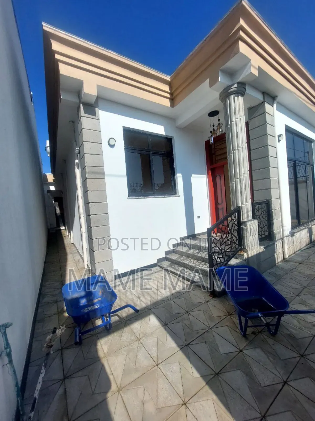 5bdrm Villa in Addis Abeba, Bole for sale