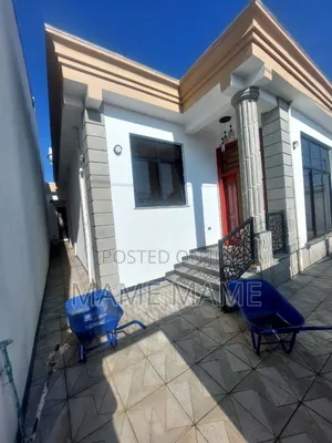 5bdrm Villa in Addis Abeba, Bole for sale