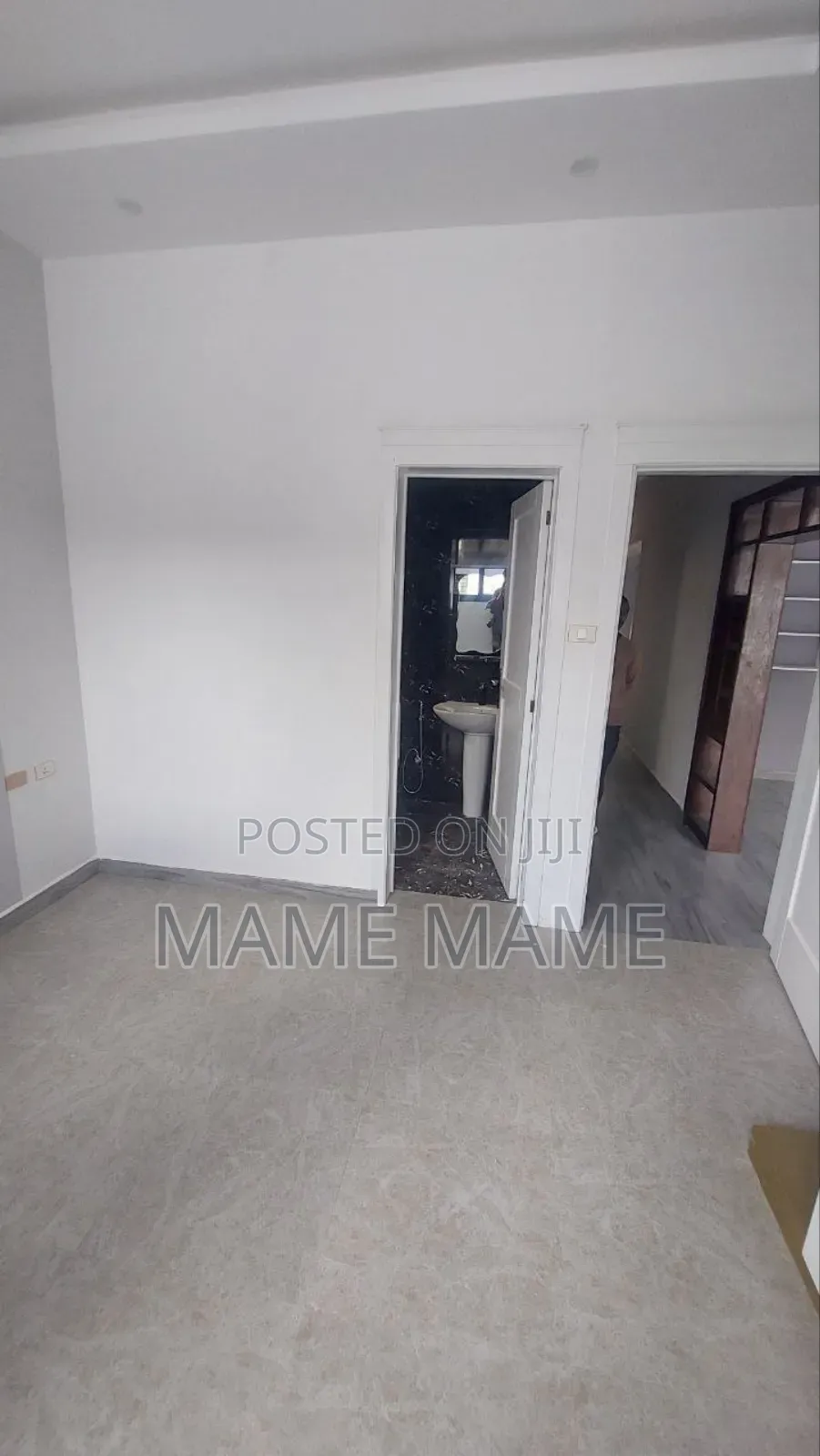 5bdrm Villa in Addis Abeba, Bole for sale