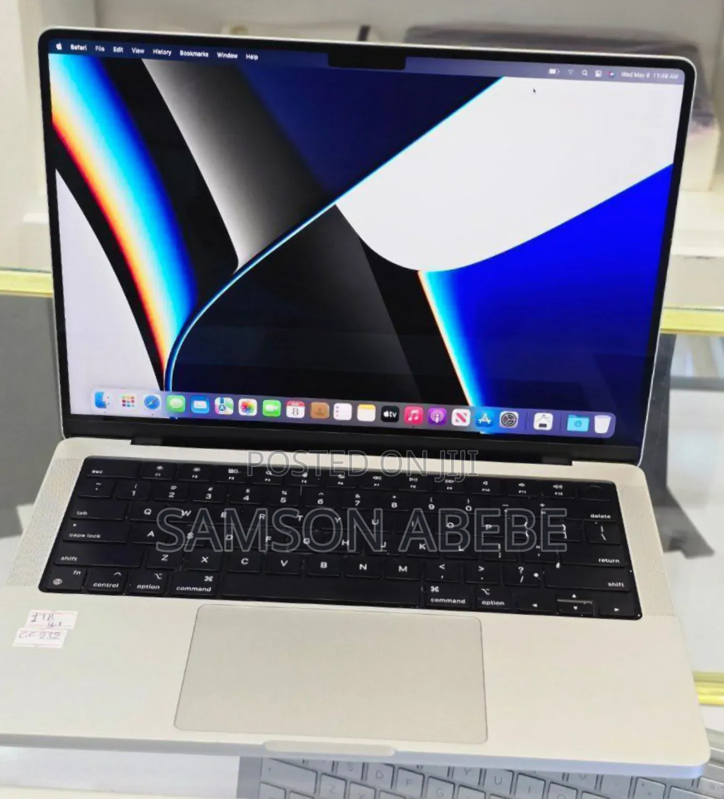 New Laptop Apple MacBook Pro M1 16GB Apple M1 Pro SSD 1T