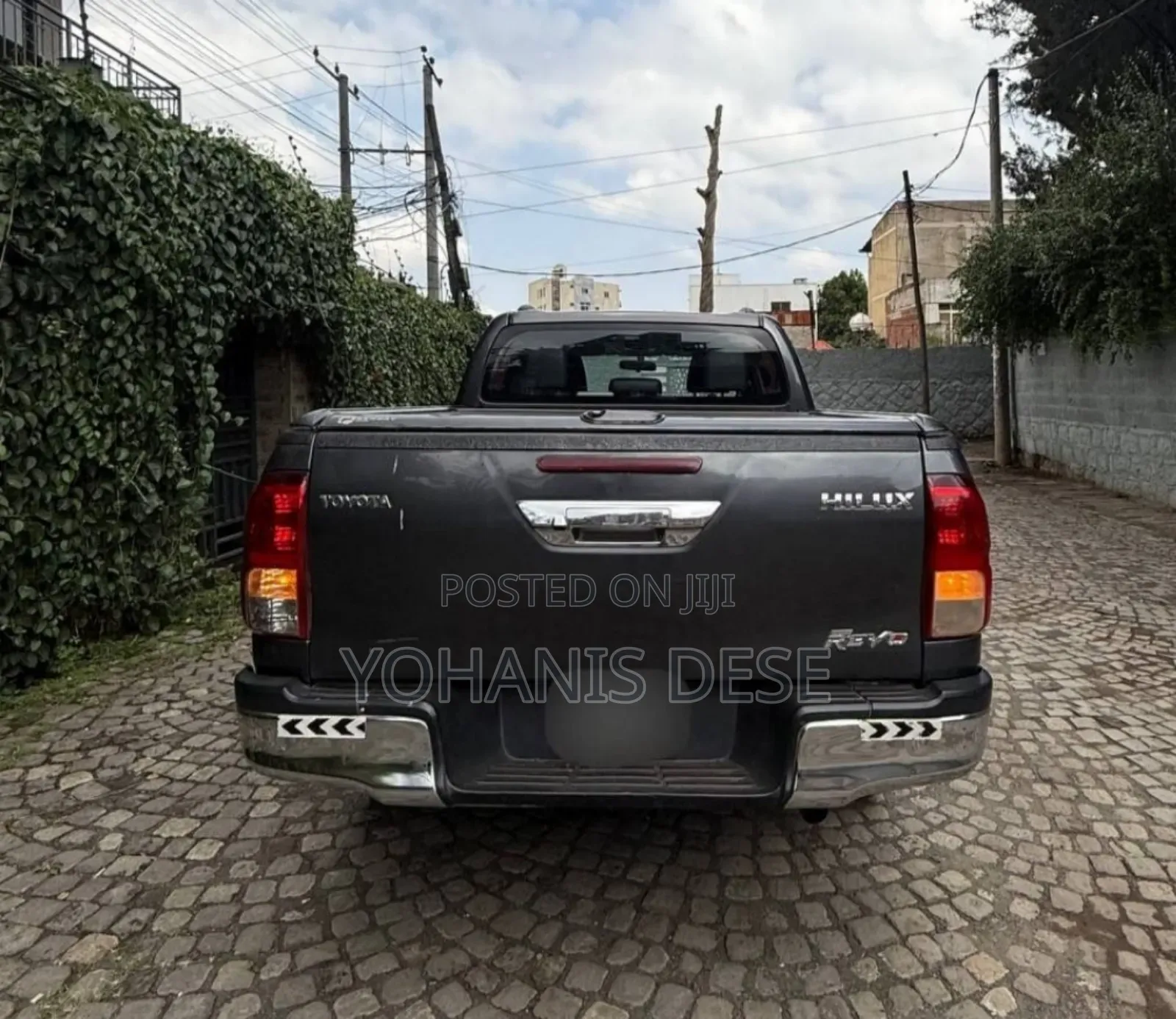 Toyota Hilux 2021 Blue