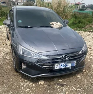 Photo - Hyundai Avante 2019 Blue