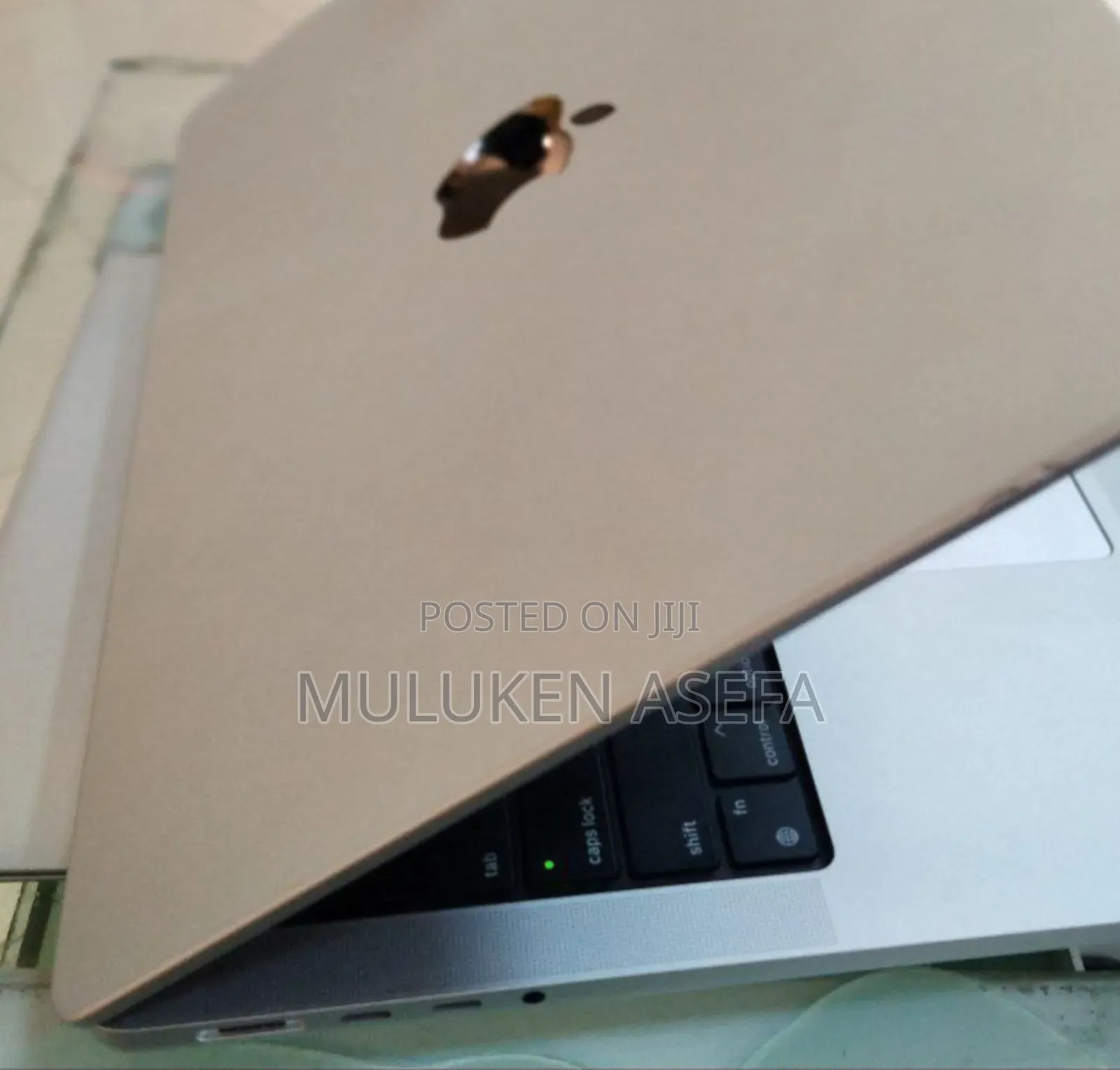 New Laptop Apple MacBook Pro M1 16GB Apple M1 Pro SSD 512GB