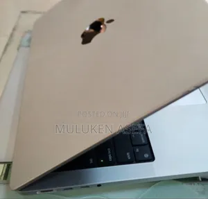 New Laptop Apple MacBook Pro M1 16GB Apple M1 Pro SSD 512GB