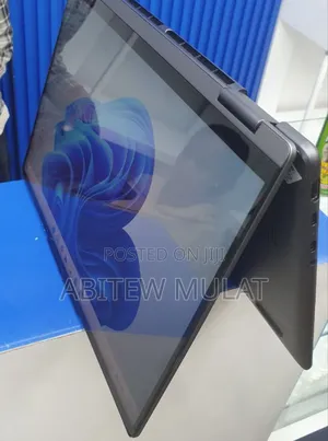 New Laptop Lenovo Yoga 7i 16GB Intel Core I7 SSD 512GB