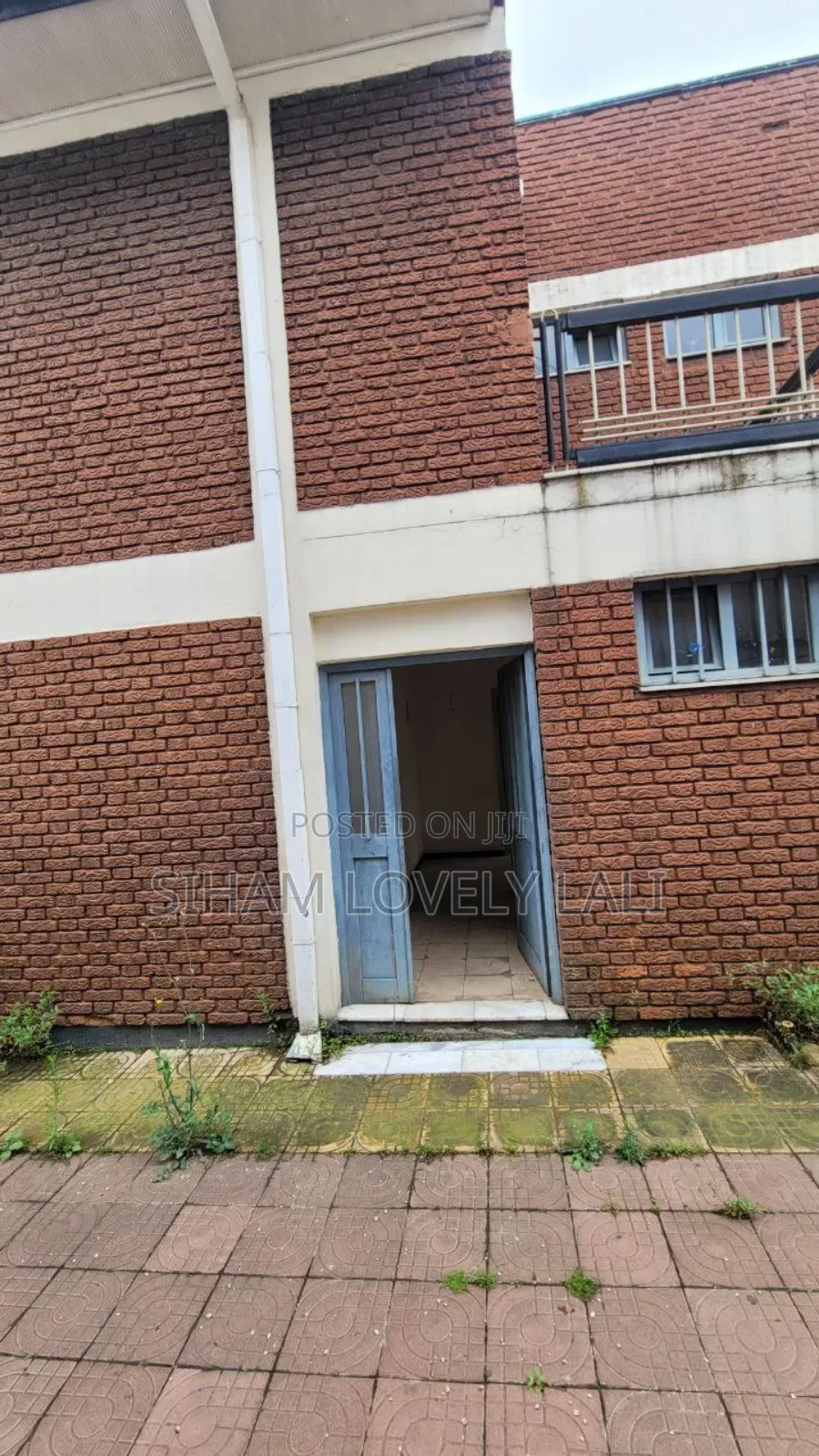 Furnished 3bdrm House in Ayat, Yeka for sale