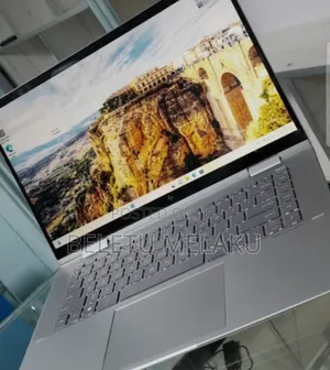 New Laptop HP Envy X360 8GB Intel Core I5 SSD 512GB