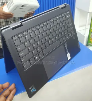 New Laptop Lenovo Yoga 7i 16GB Intel Core I7 SSD 512GB