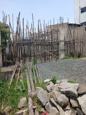 5bdrm House in Addis Abeba, Bole for sale