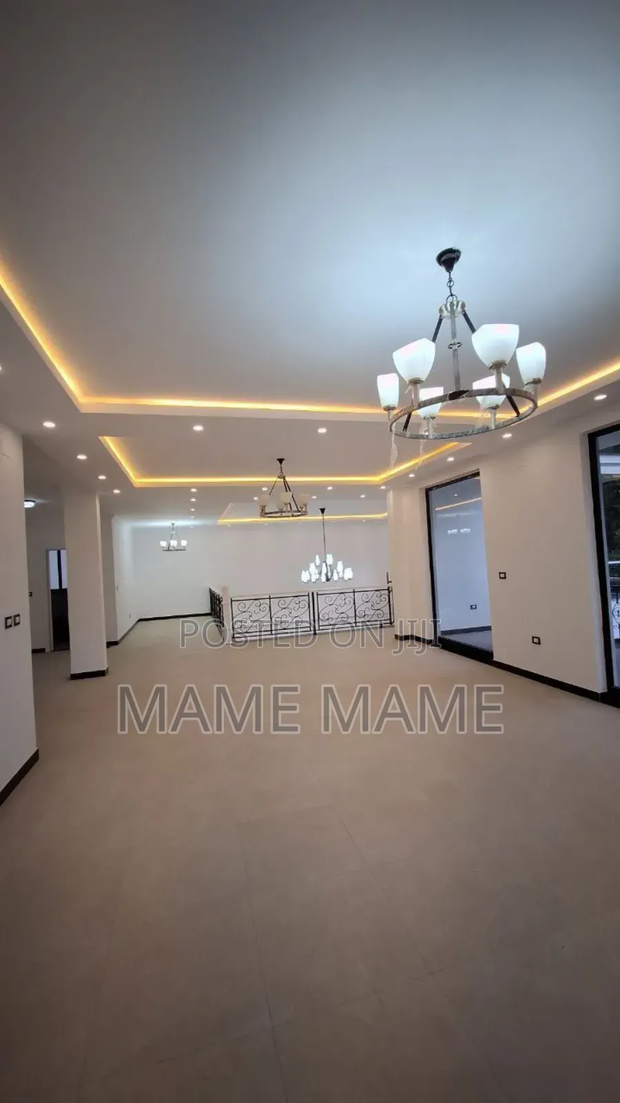 11bdrm House in Addis Abeba, Bole for sale