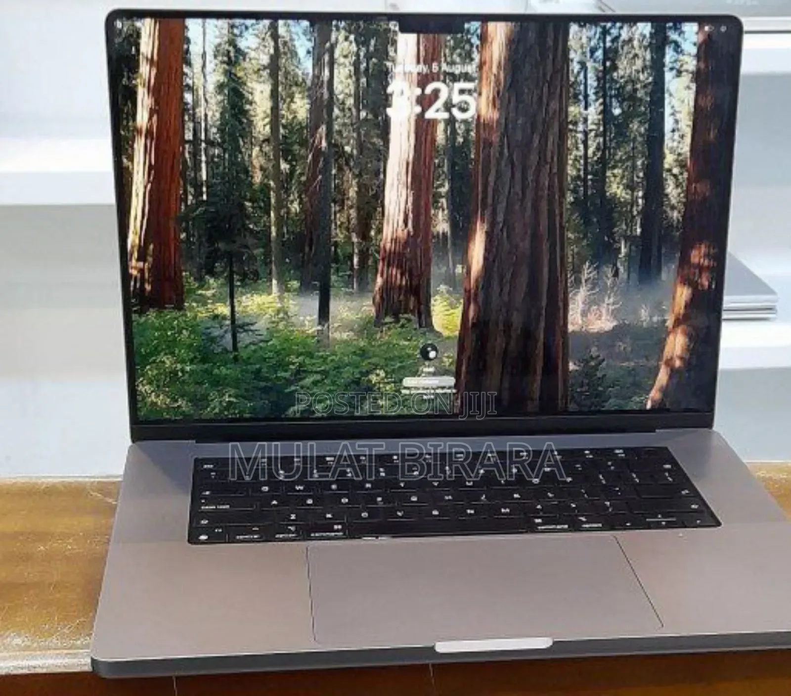 New Laptop Apple MacBook Pro M1 16GB Apple M1 Pro SSD 512GB