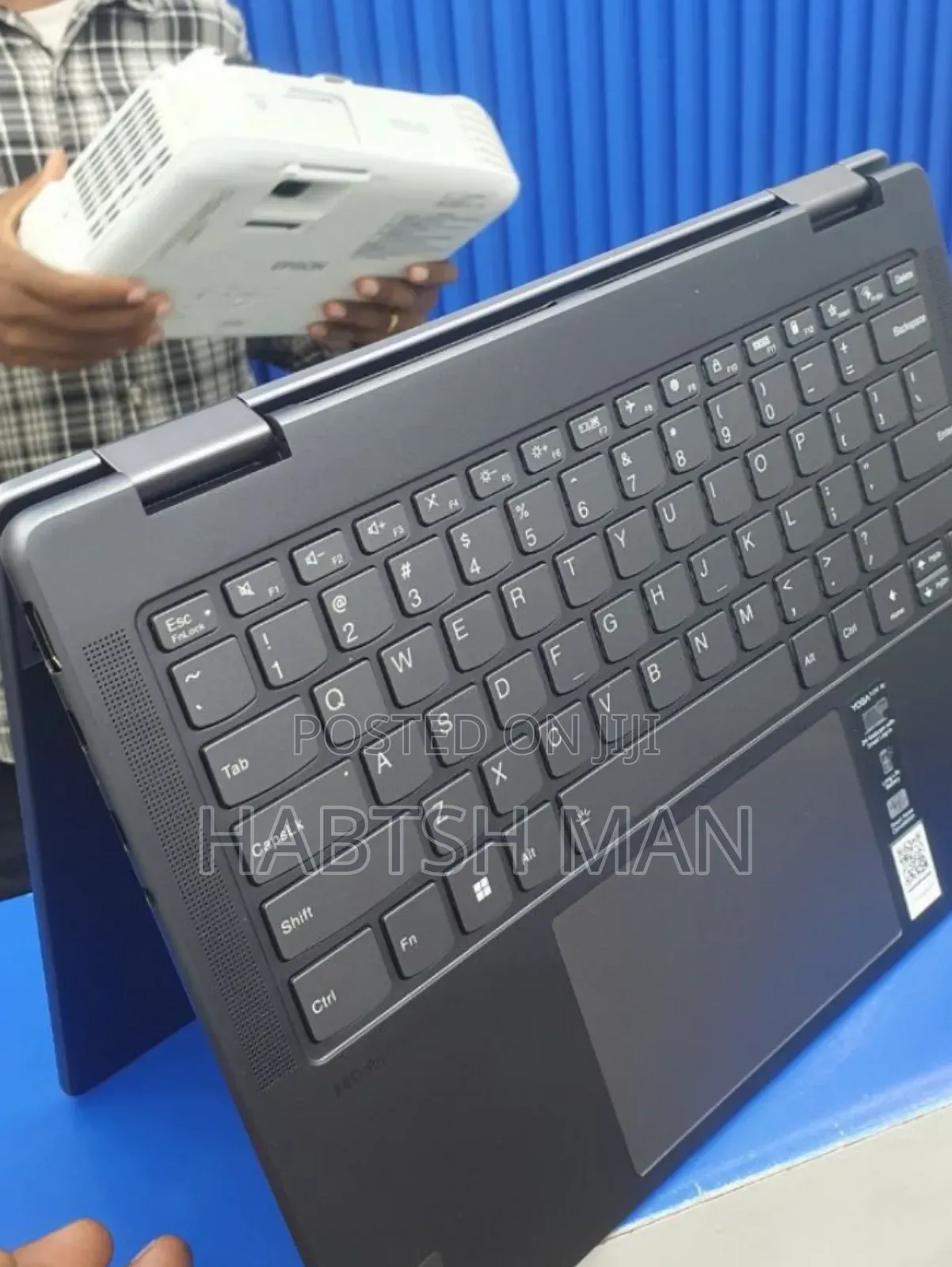 New Laptop Lenovo Yoga 7i 16GB Intel Core I7 SSD 512GB