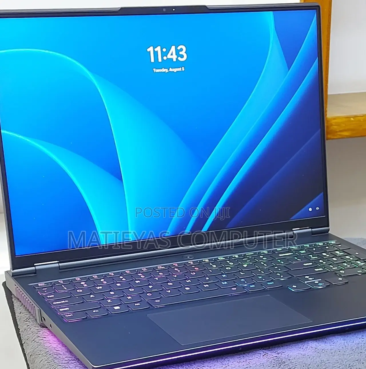 New Laptop Lenovo Legion 7 16GB AMD Ryzen 9 SSD 1T