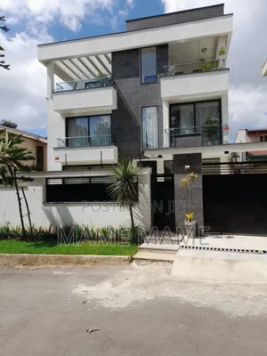7bdrm House in Addis Abeba, Bole for sale