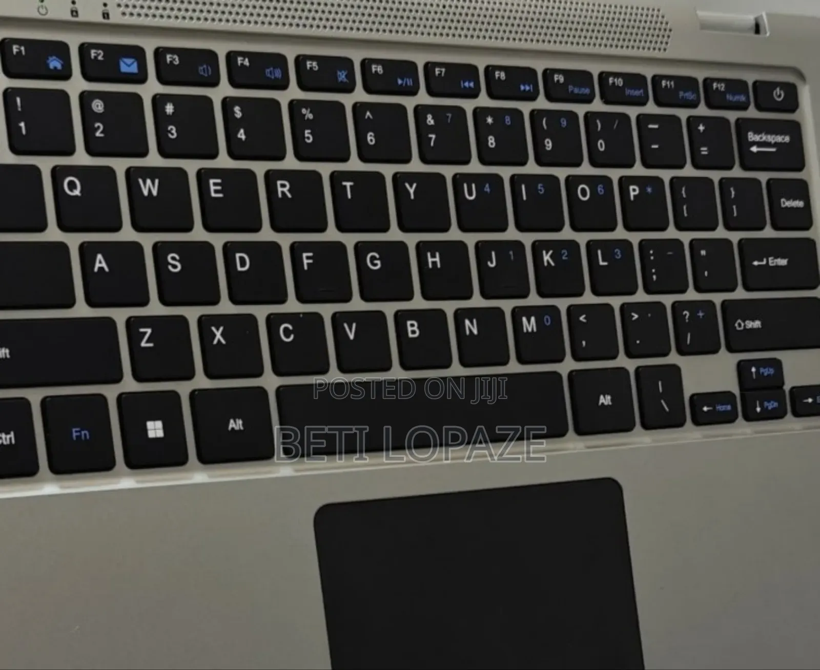 New Laptop Mecer 4GB Intel Core I5 SSD 512GB