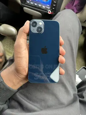 Photo - Apple iPhone 13 128 GB Blue
